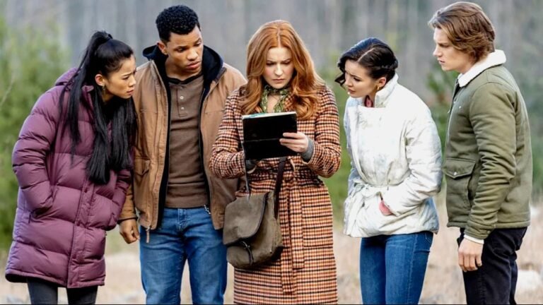 15 Fall TV Shows With Perfect Autumn Vibes | tvshowpilot.com